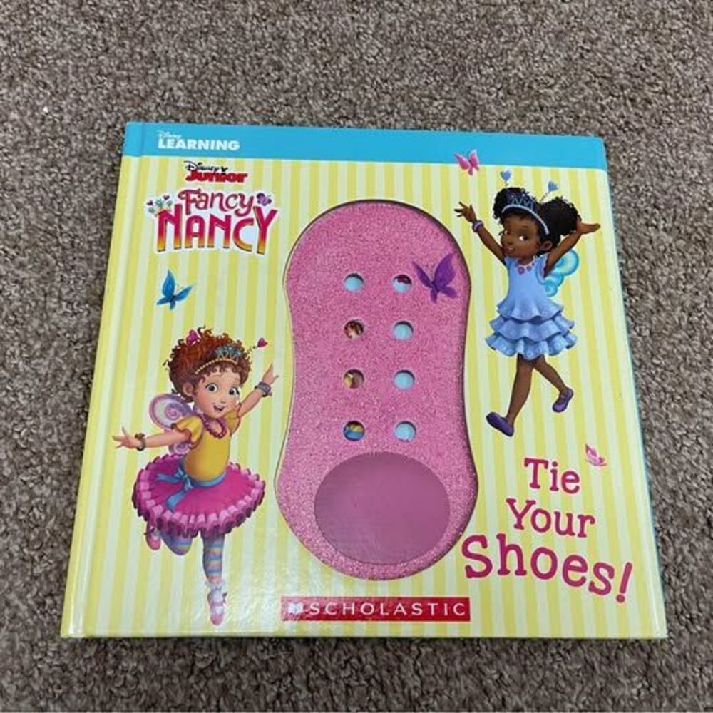 Fancy Nancy Tie Your Shoes Learning Book